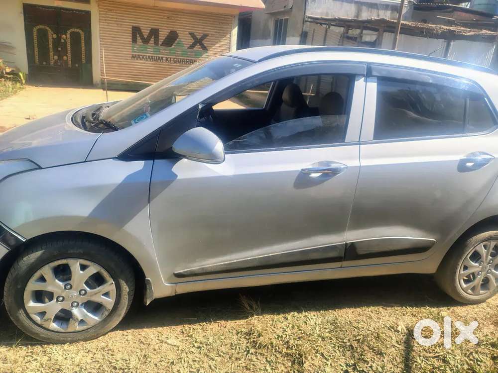Hyundai Grand I10 Sportz Petrol 2015