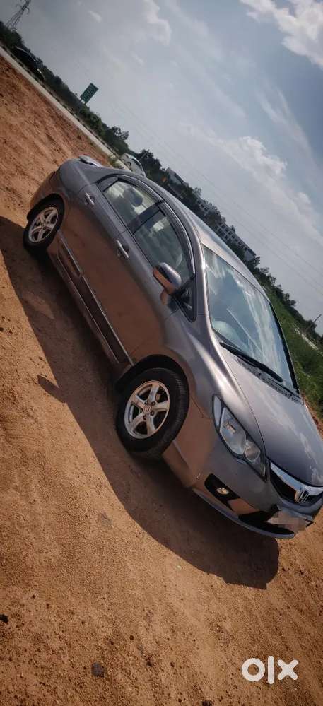 Honda Civic 1.8 V Limited Edition With Sunroof