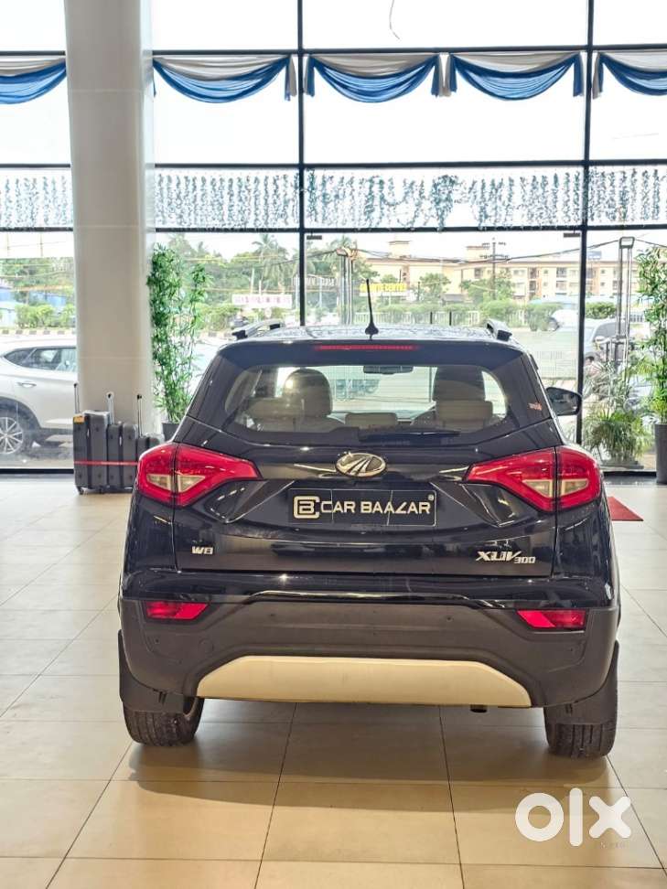 Mahindra Xuv300 W8 (o) 1.5 Diesel Amt, 2021, Petrol
