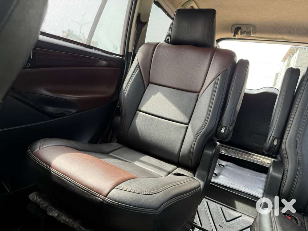 Toyota Innova Crysta 2016