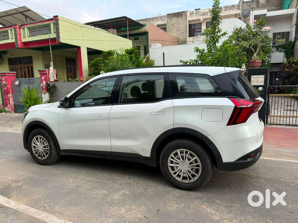 Mahindra Xuv700 Petrol 2022