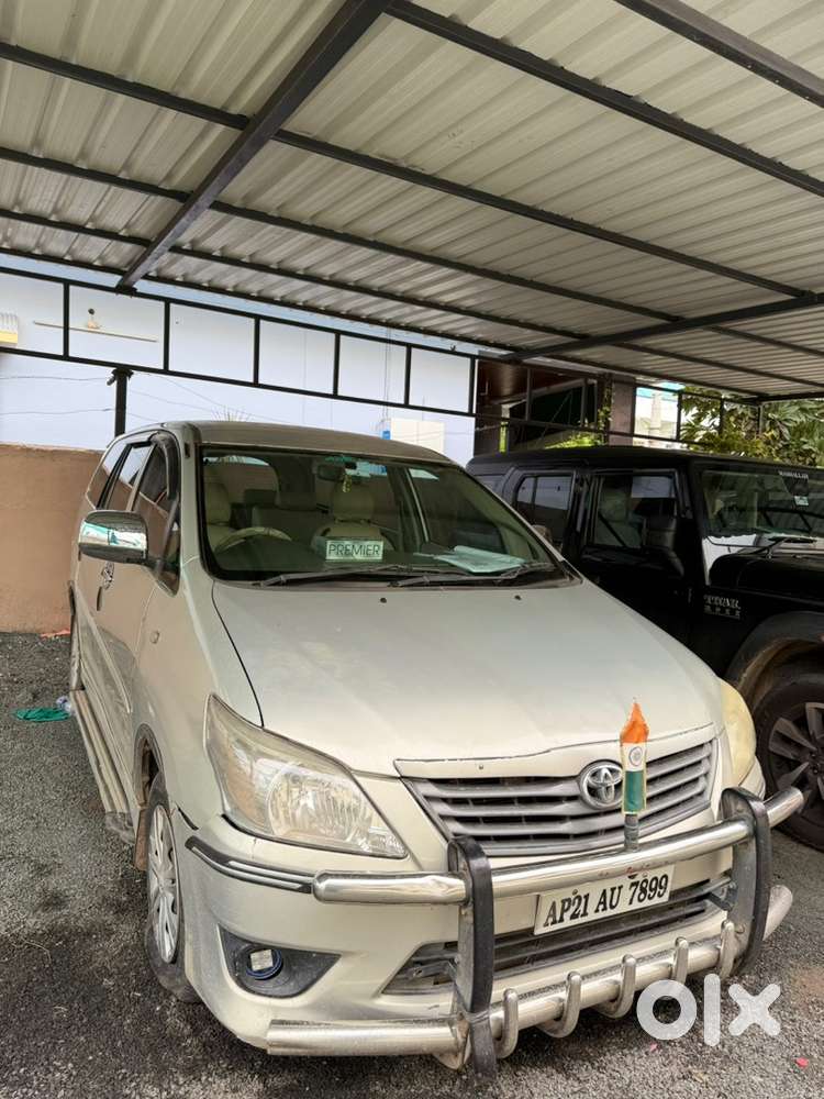 Toyota Innova Diesel 2014
