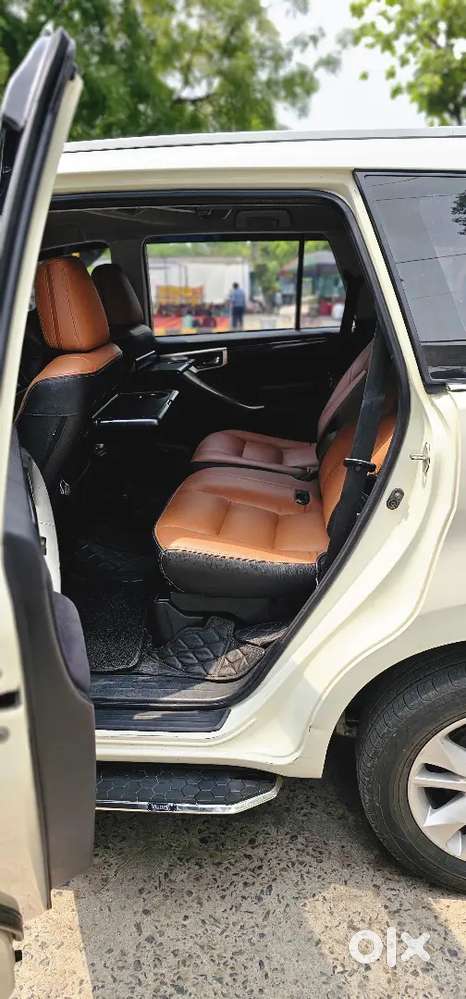 Toyota Innova Crysta 2018