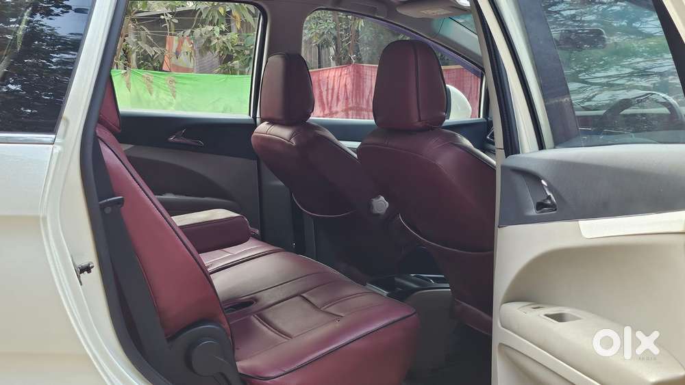 Mahindra Marazzo M6 8str, 2021, Diesel