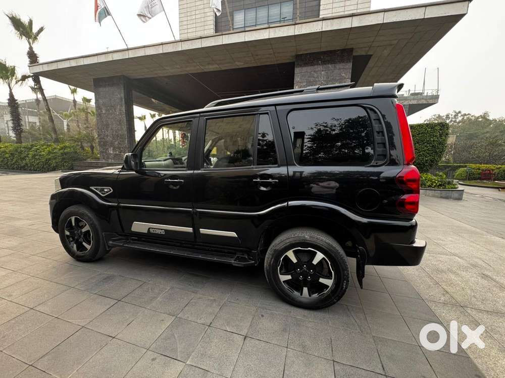 Mahindra Scorpio Classic 2.2 S 11 Mt 7 Str, 2024, Diesel