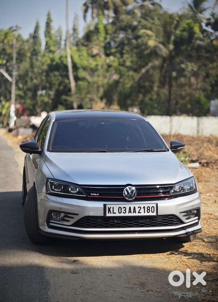 Volkswagen Jetta 2016 4 Lakhs+ Modifications