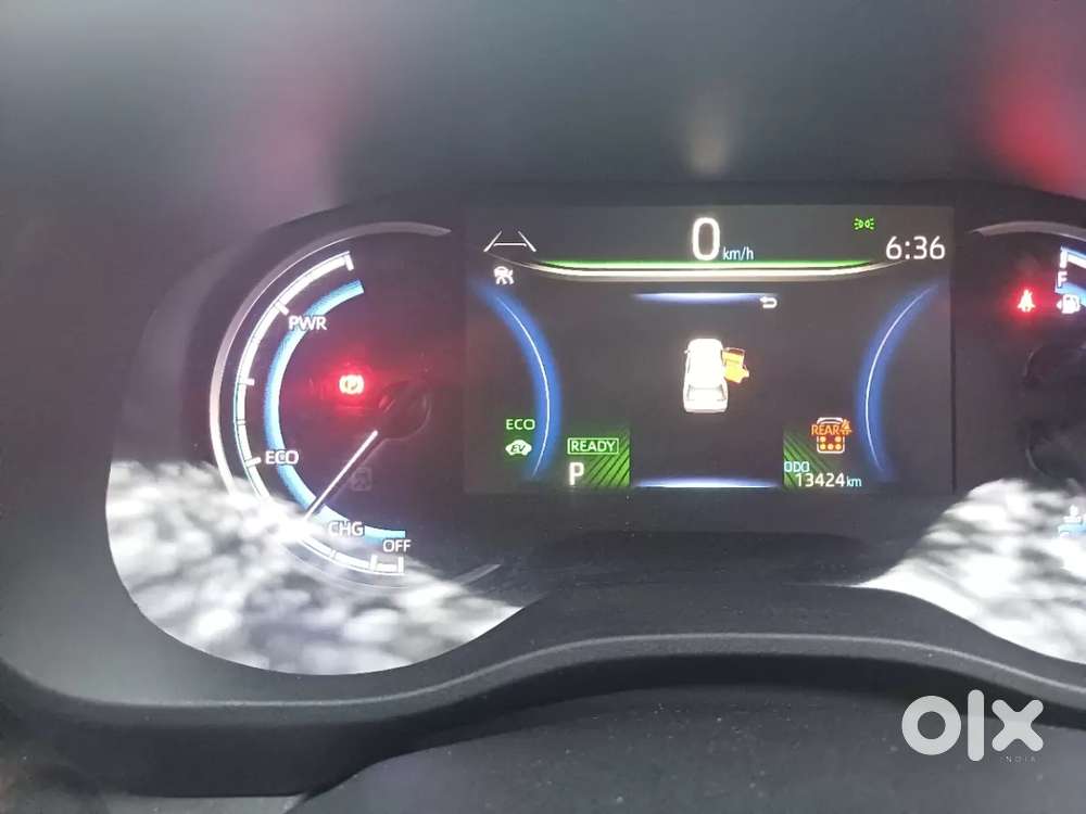 Toyota Innova Hycross 2.0 Zx (o) Hybrid 7 Str, 2024, Petrol