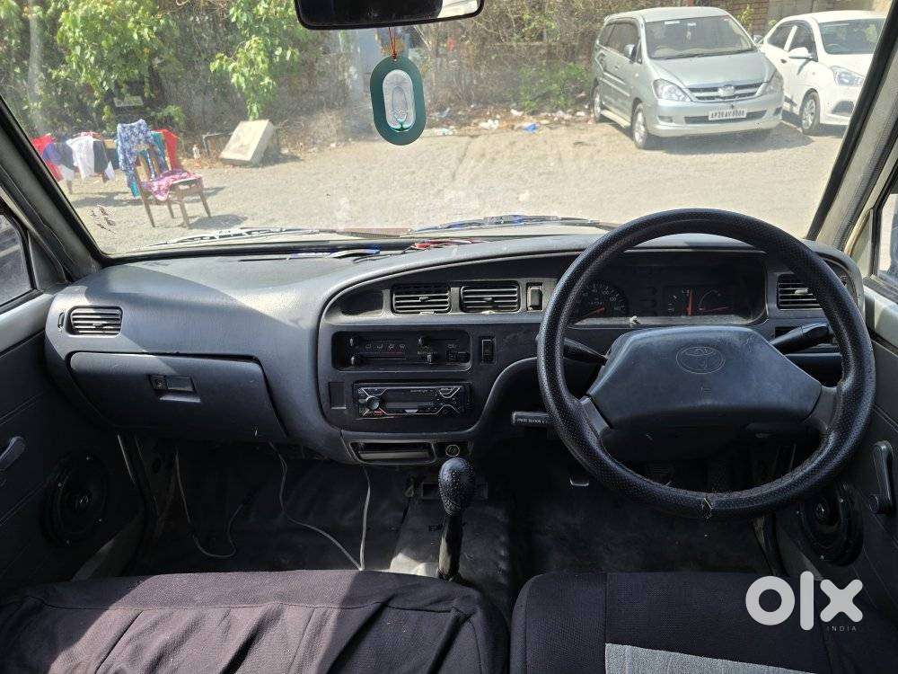 Toyota Qualis Fs 8seater, 2004, Diesel