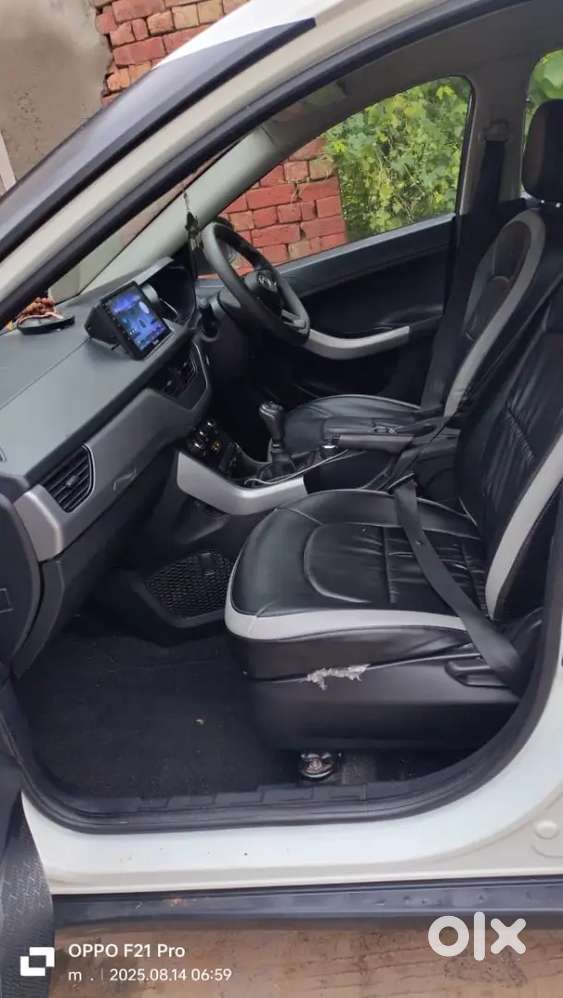 Tata Nexon 2022 Petrol 43000 Km Driven, 2nd Owner In Family Relation.