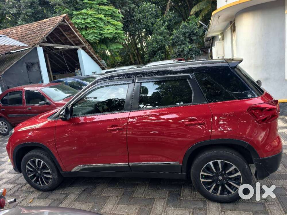Maruti Suzuki Brezza 1.5 Zxi Smart Hybrid Dual Tone, 2021, Petrol