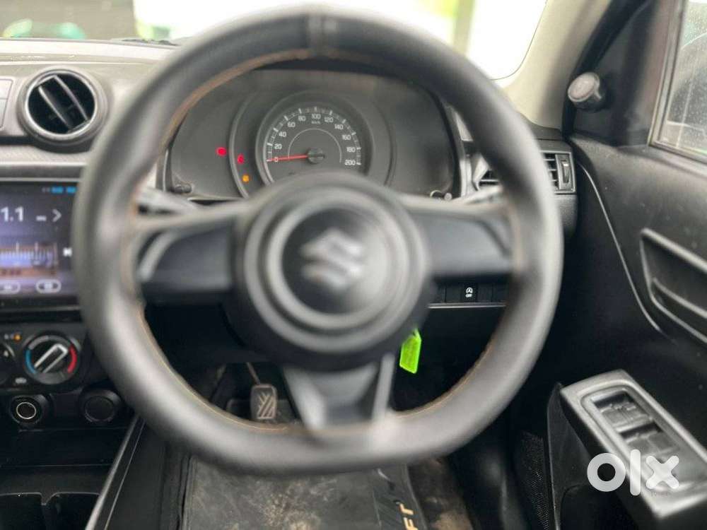 Maruti Suzuki Swift, 2022, Petrol