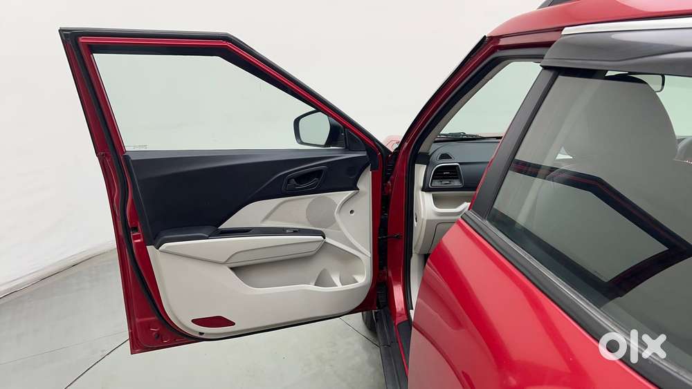 Mahindra Xuv300 W6, 2019, Petrol