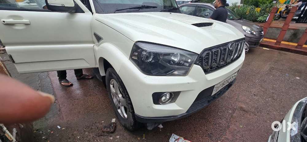 Mahindra Scorpio Classic 2.2 S 11 Mt 7 Str, 2019, Diesel
