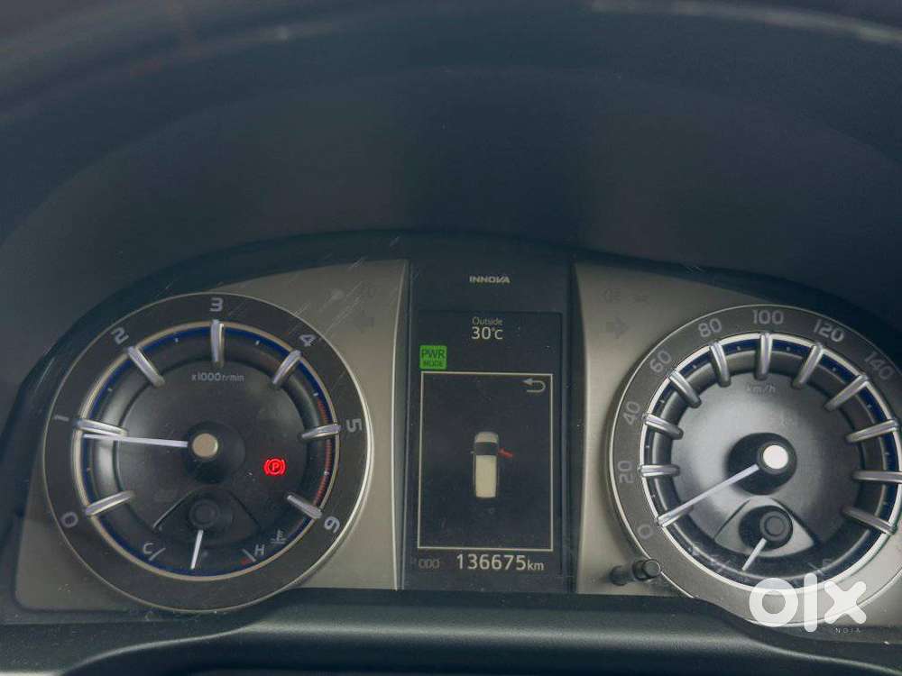 Toyota Innova Crysta 2.4 Gx Mt, 2016, Diesel