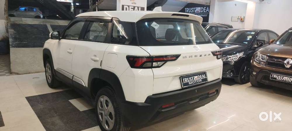 Maruti Suzuki Brezza 1.5 Vxi Cng, 2024, Cng & Hybrids