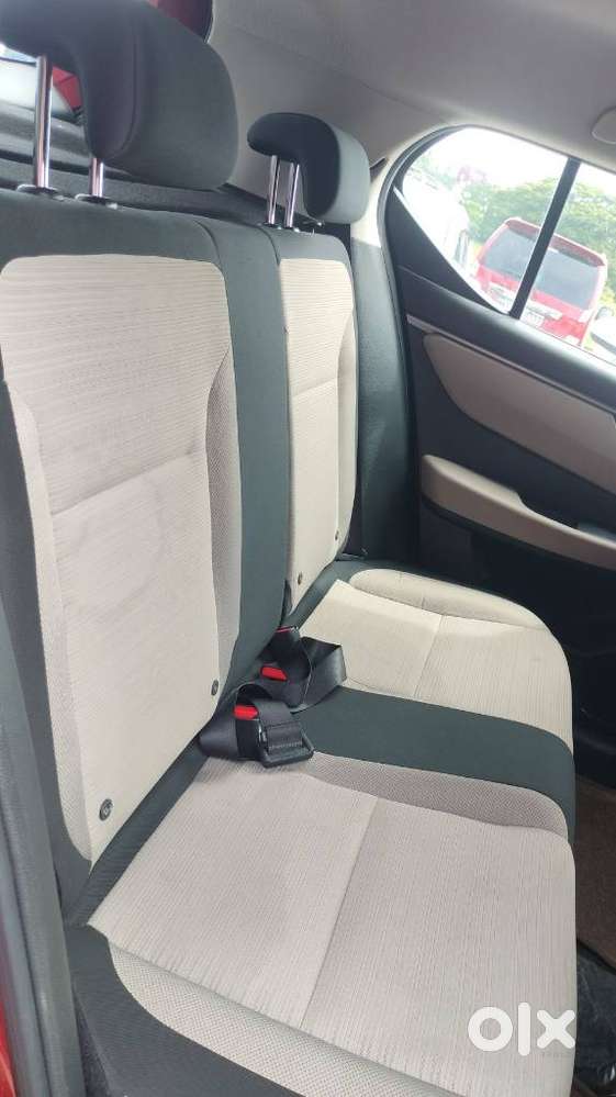 Honda Elevate, 2023, Petrol