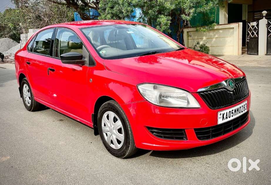 Skoda Rapid 2011-2013 1.6 Mpi Ambition, 2012, Petrol