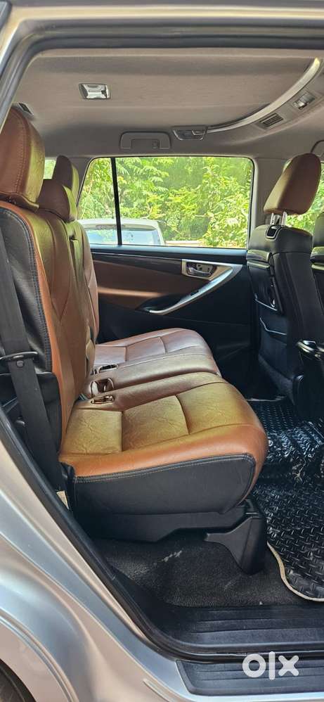 Toyota Innova Crysta 2.8z Automatic, 2017, Diesel