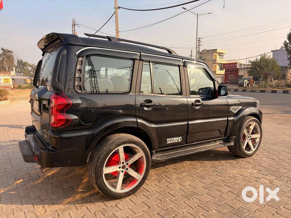 Mahindra Scorpio Classic 2.2 S 11 Mt 7 Str, 2022, Diesel