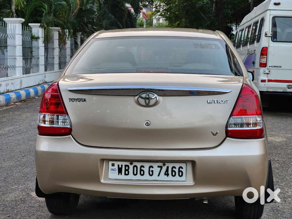 Toyota Etios 2010-2012 V, 2011, Petrol