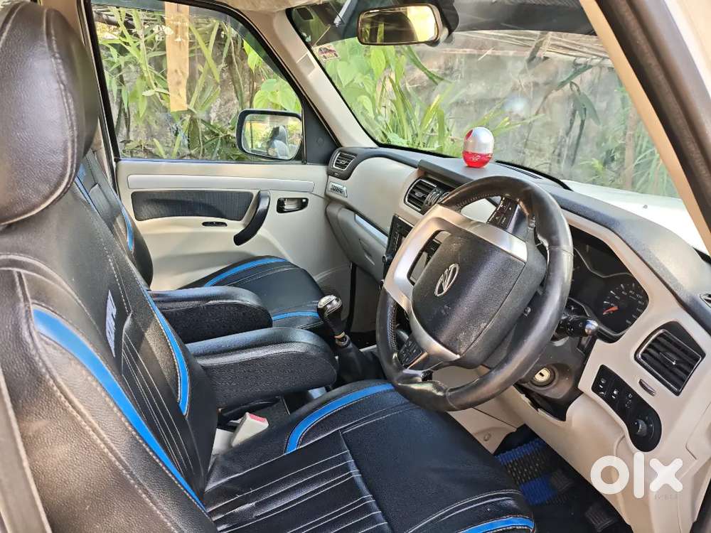 Mahindra Scorpio S11 Diesel 2018