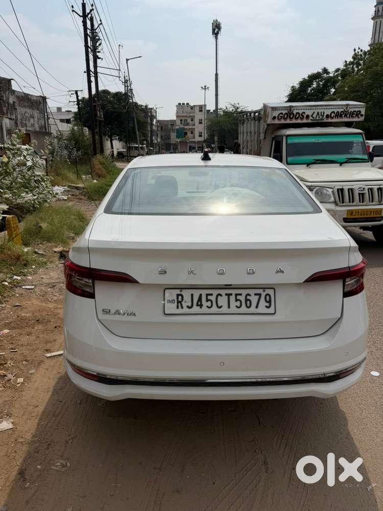 Skoda Slavia Petrol 2022