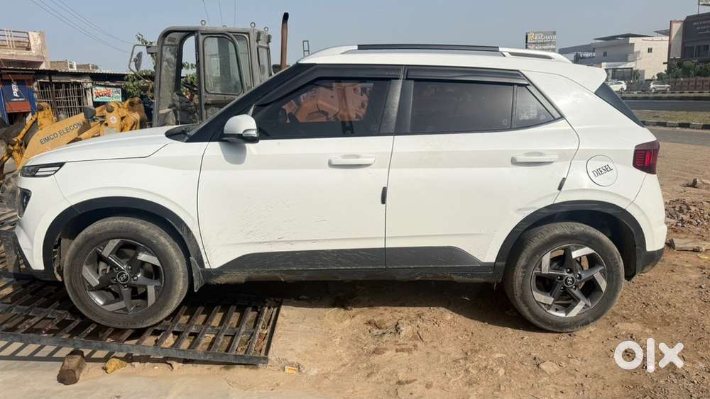 Hyundai Venue Diesel Manual 2021