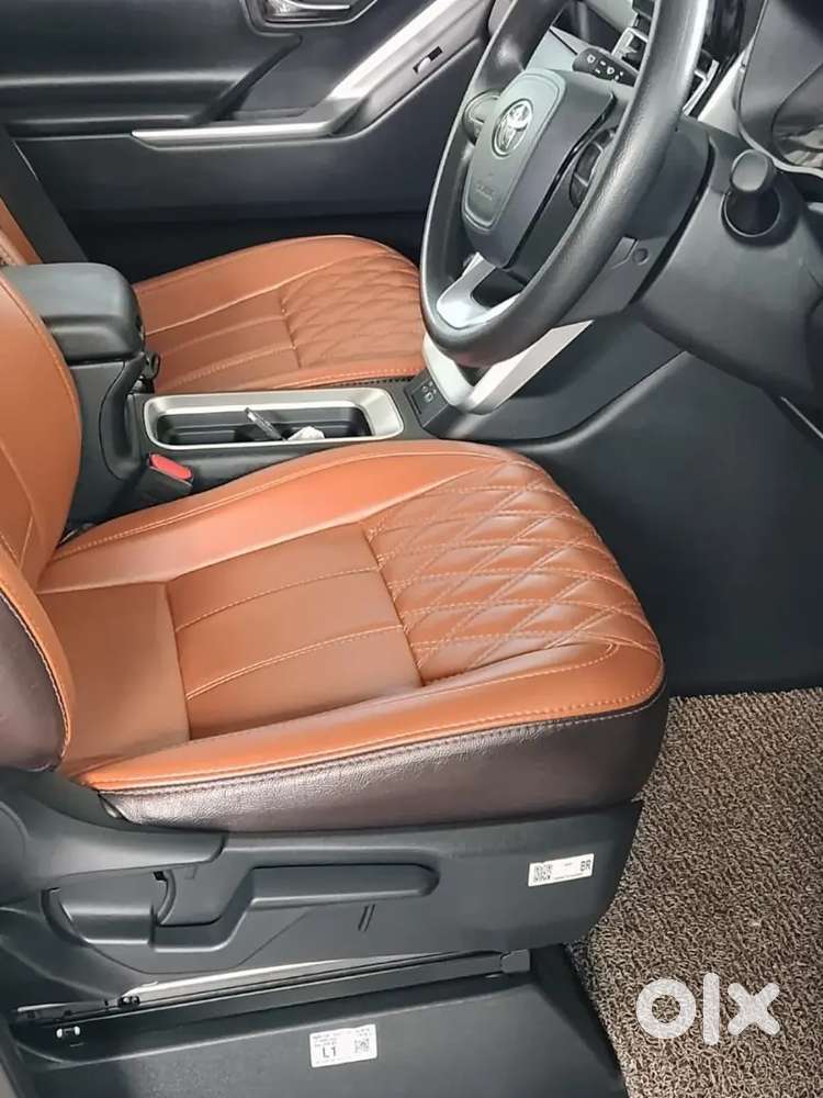 Toyota Innova Hycross 2.0 2024