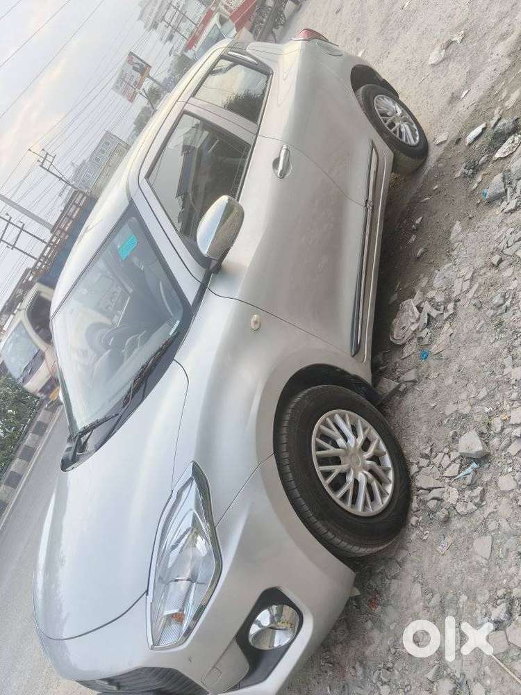 Maruti Suzuki Swift Lxi Optional-o, 2020, Petrol