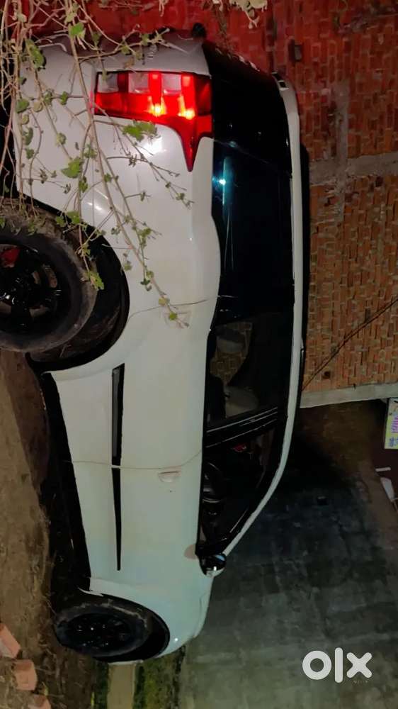 Runing Me Hai Xuv500 2014