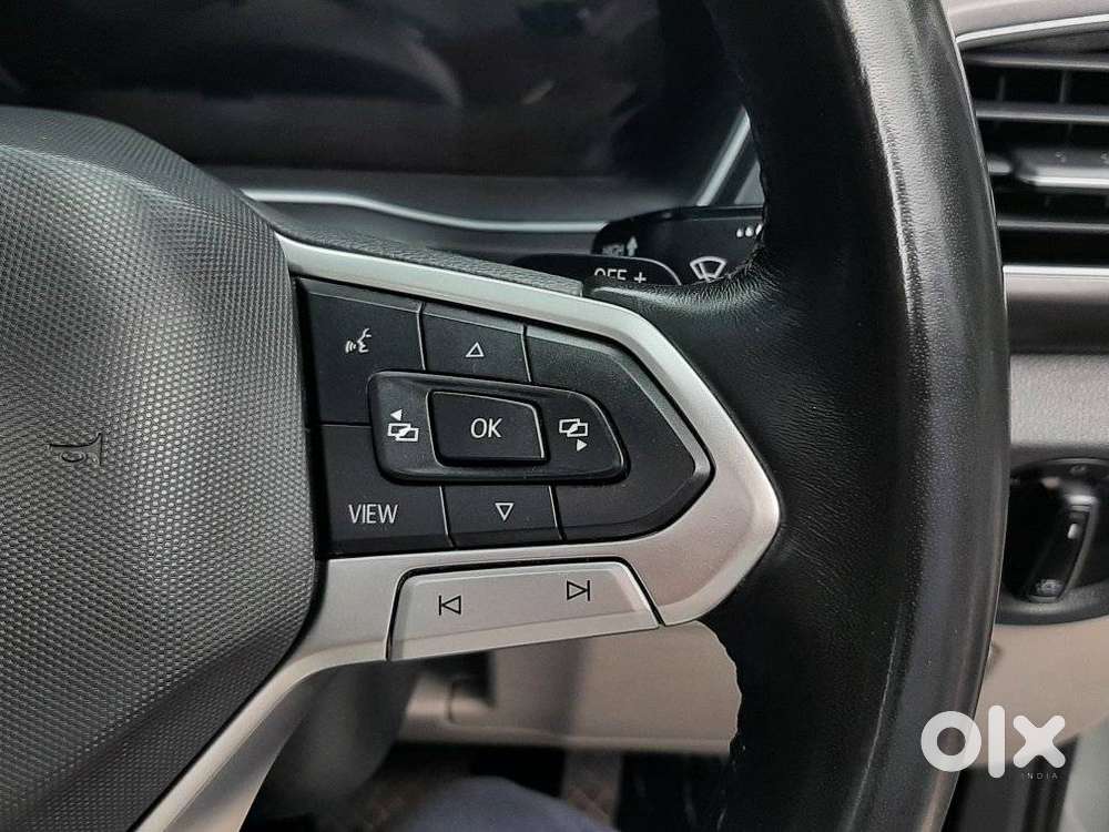 Volkswagen Taigun 1.0 Tsi Highline At, 2022, Petrol