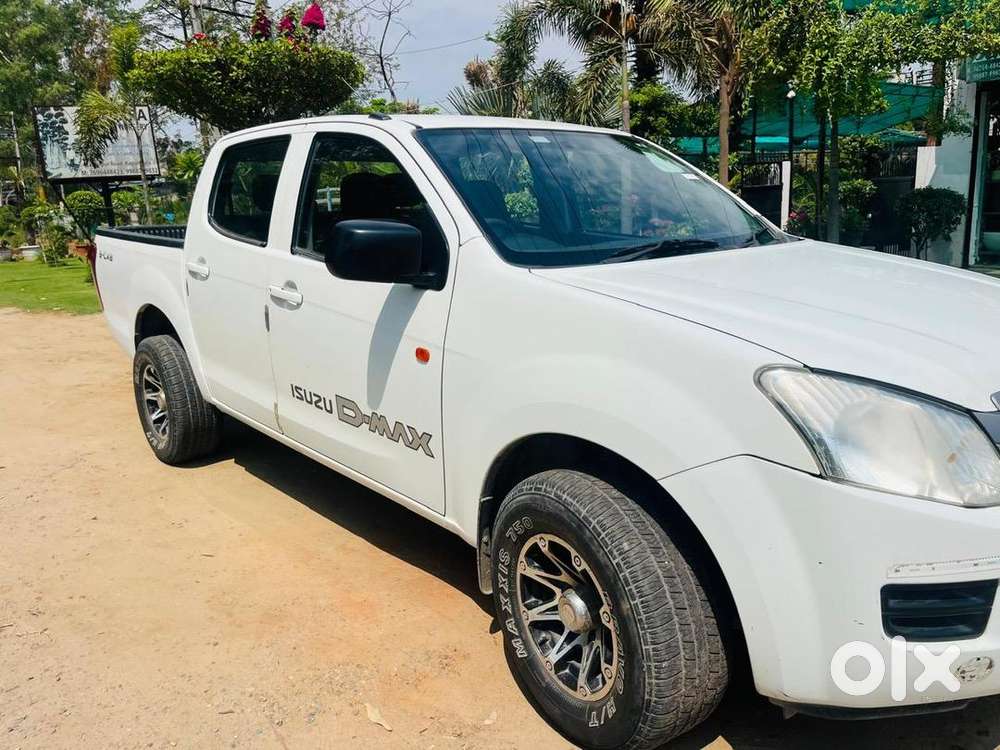 2016 Isuzu Diesel Manual, Great Condition
