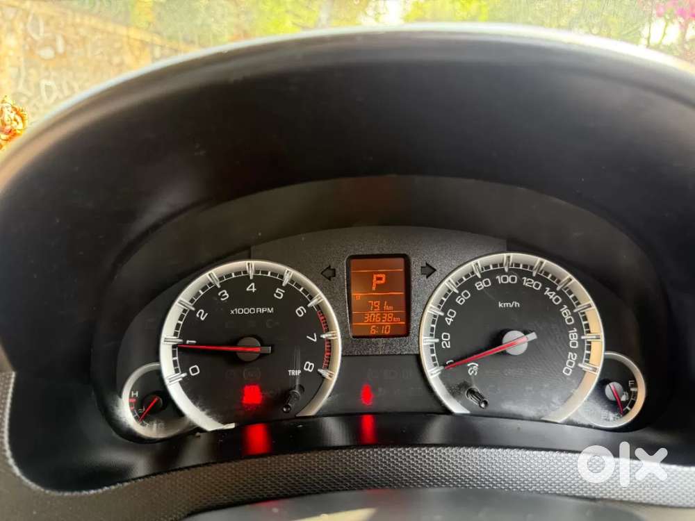 Maruti Suzuki Swift Dzire Amt Vxi, 2016, Petrol