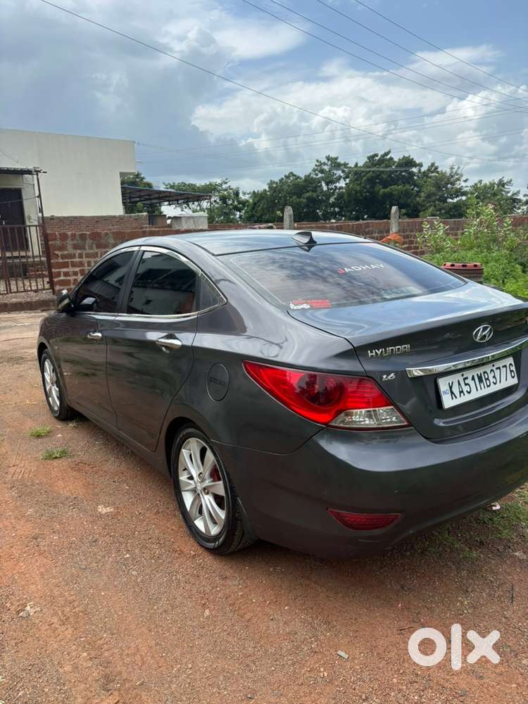 Hyundai Fluidic Verna 2012