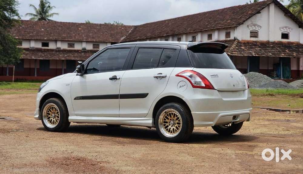 Maruti Suzuki Swift Vxi Optional, 2017, Petrol