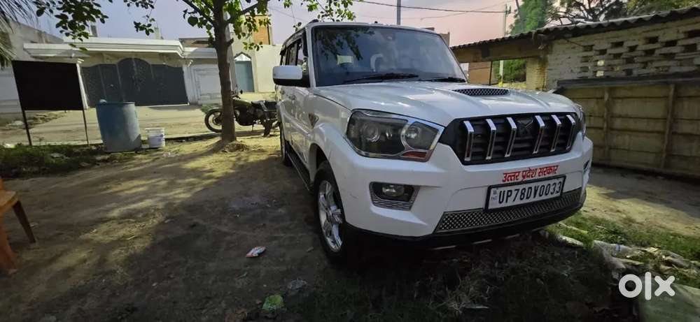 Mahindra Scorpio 2015 Diesel 130000 Km Driven