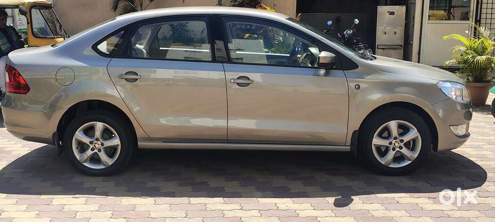 Skoda Rapid 1.6 Mpi At Ambition Plus, 2014, Petrol