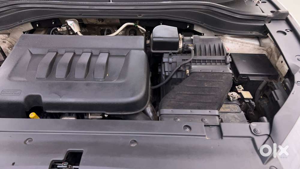 Mahindra Xuv700 2.2 Ax 5 Diesel At 7 Str, 2022, Diesel