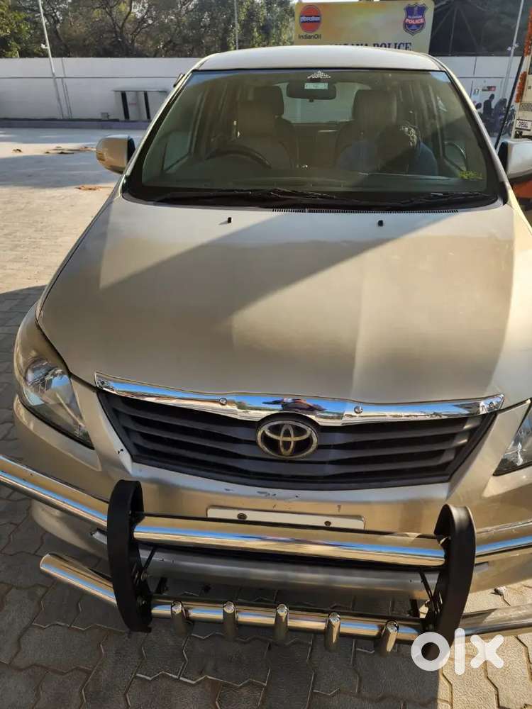 Toyota Innova 2.5 Vx 2012