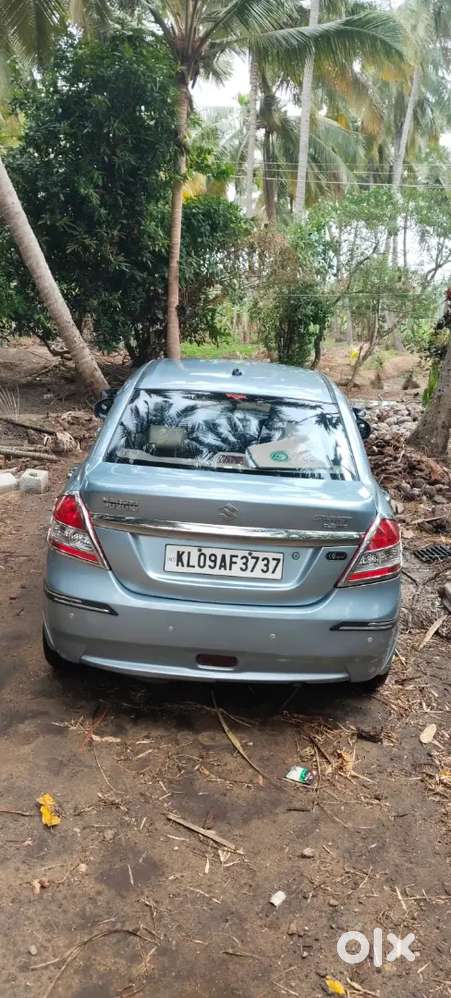 Maruti Suzuki Swift Dzire 2013