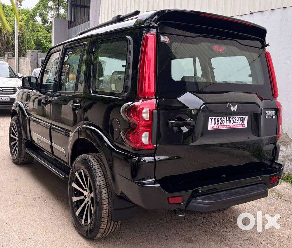Mahindra Scorpio Classic, 2026, Diesel