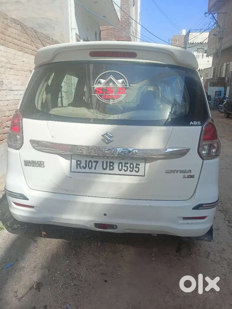 Maruti Suzuki Ertiga 2012 Diesel 104300 Km Driven