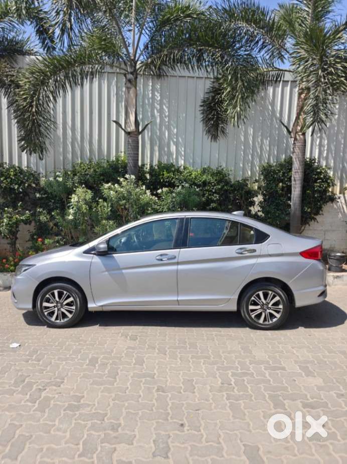Honda City 1.5 V 4th Gen I-vtec Mt, 2022, Petrol