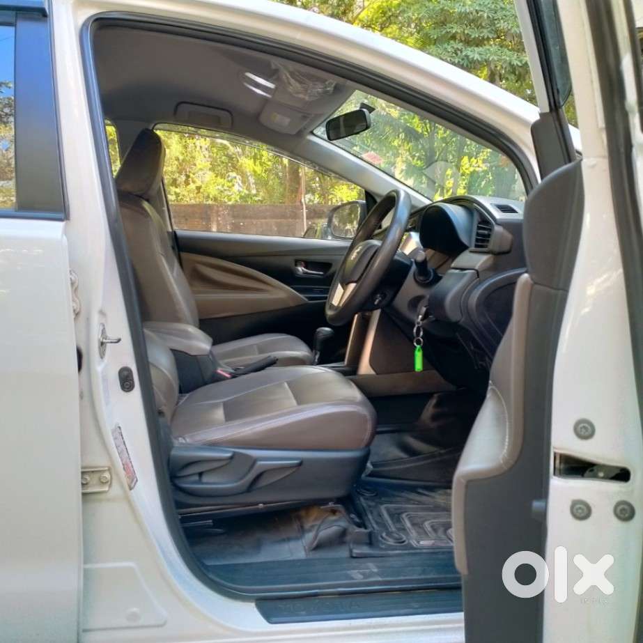 Toyota Innova Crysta 2.8 Gx At 8 Seater, 2019, Diesel