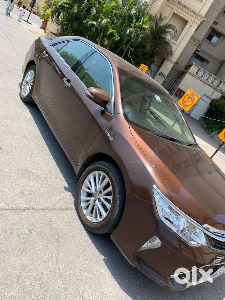 2016 Toyota Camry Hybrid  1st Owner  58k Km  Full Service History