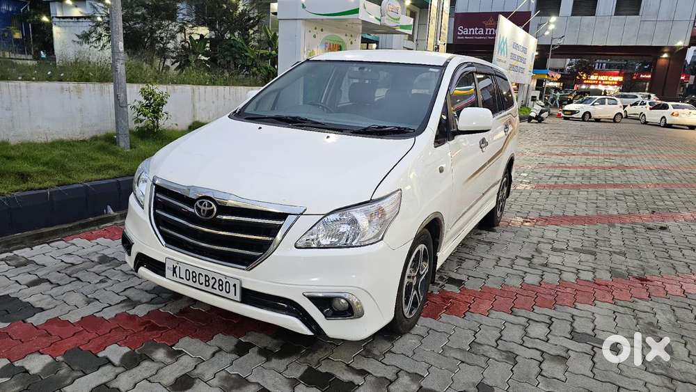 Toyota Innova 2.5 G (diesel) 8 Seater, 2013, Diesel