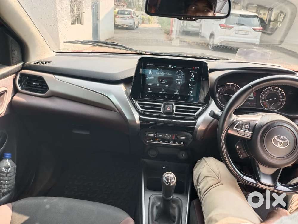 Toyota Glanza 1.2 V Amt, 2022, Petrol