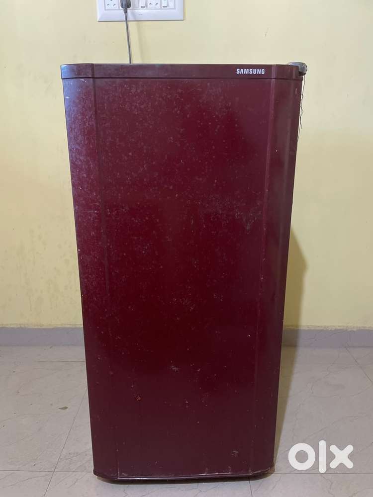 SAMSUNG fridge red