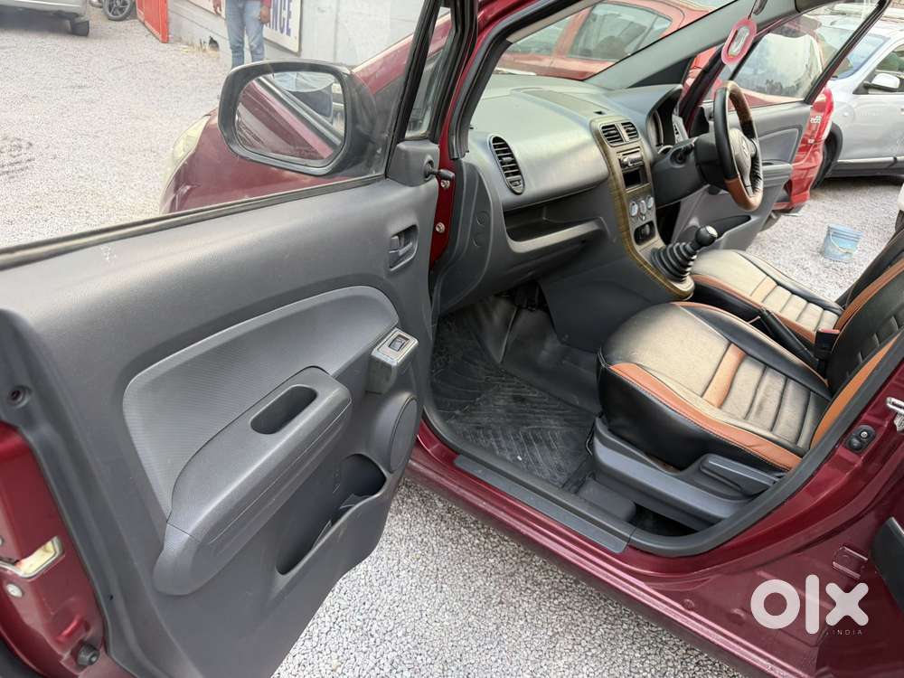 Maruti Suzuki Ritz Vxi, 2011, Petrol
