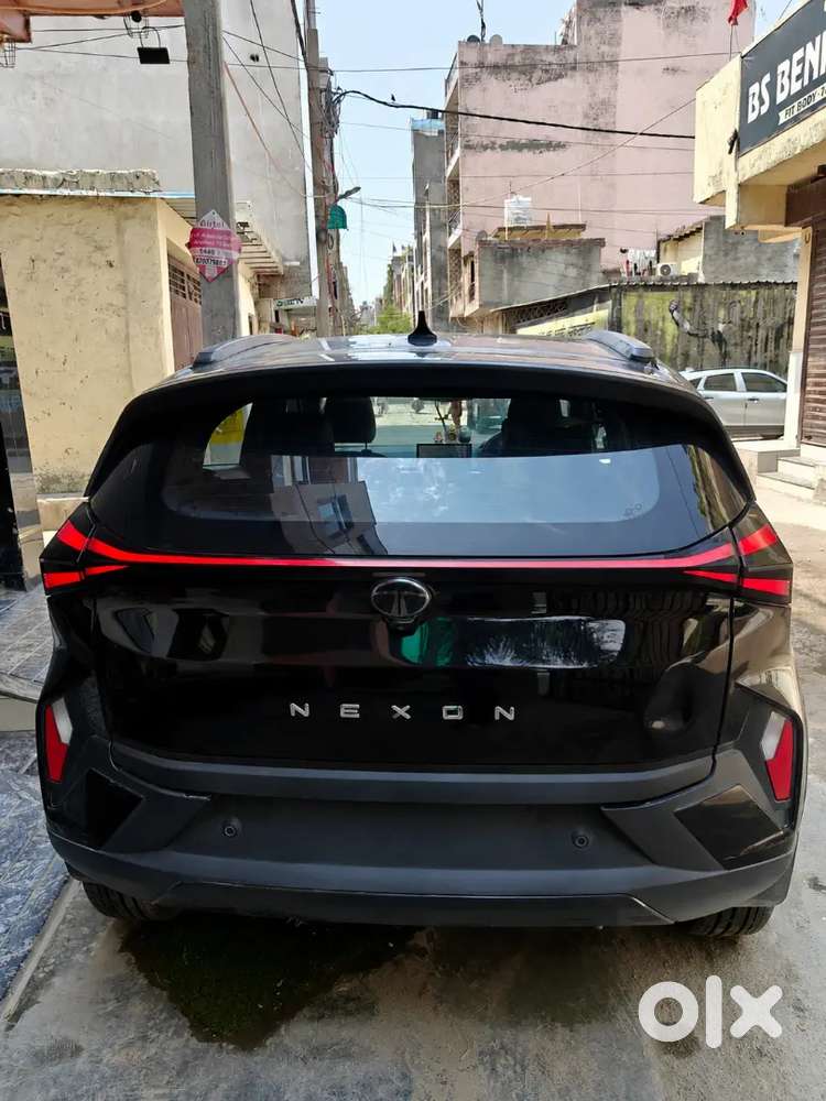 Tata Nexon Fearless Plus 2024